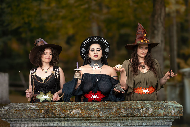 Witches Cottage - Home of Magick