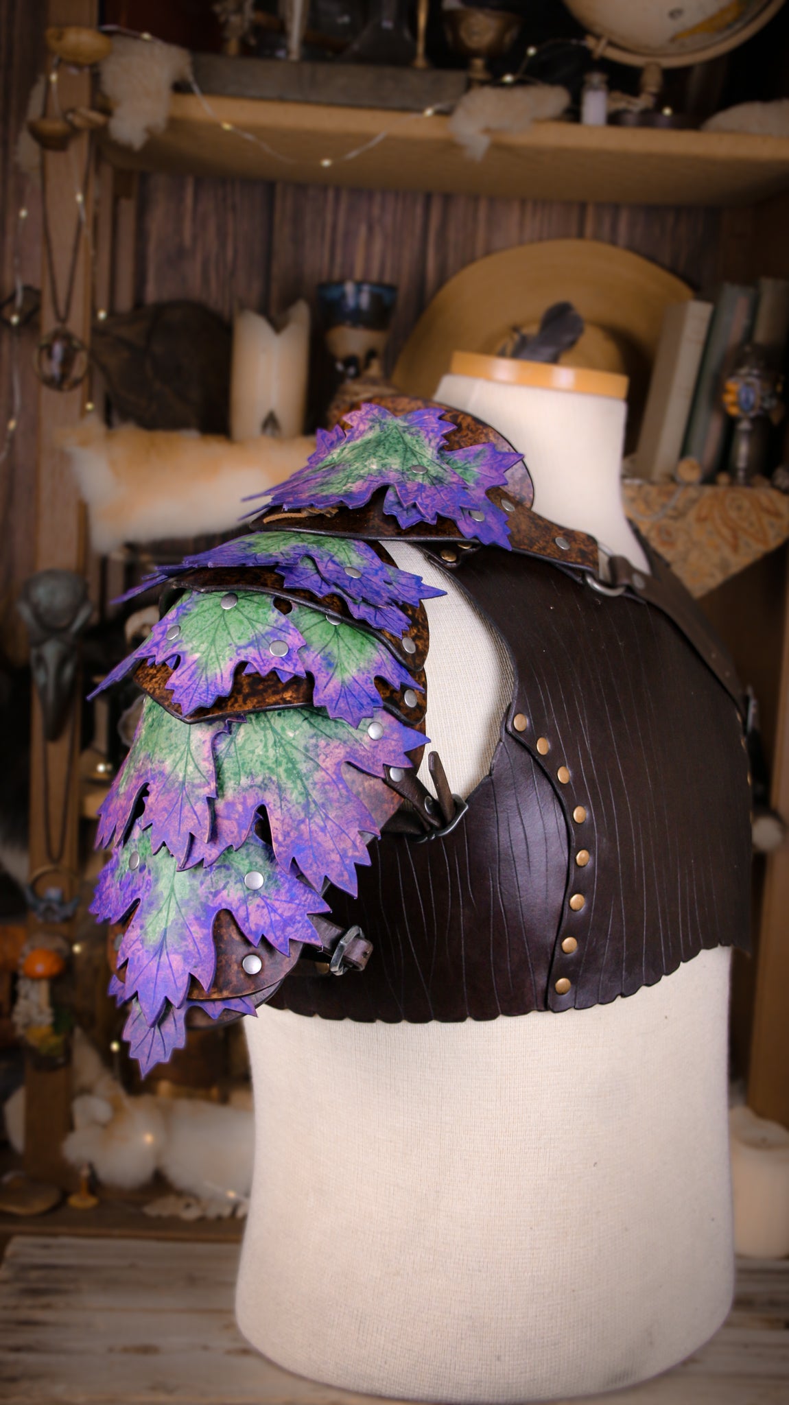 Maple Leaf Epaulette Shoulder Armor