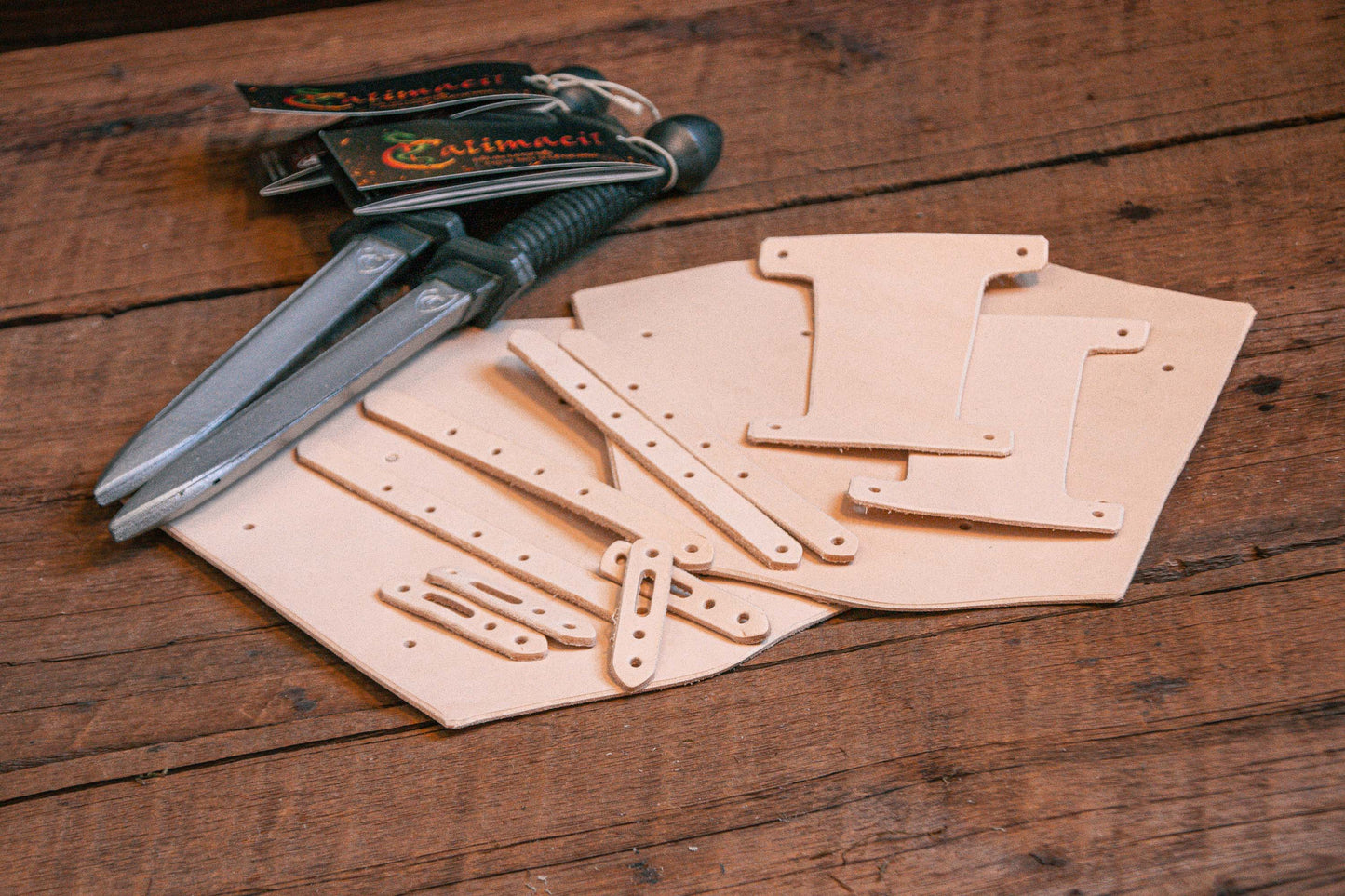 Dagger Bracers Kit