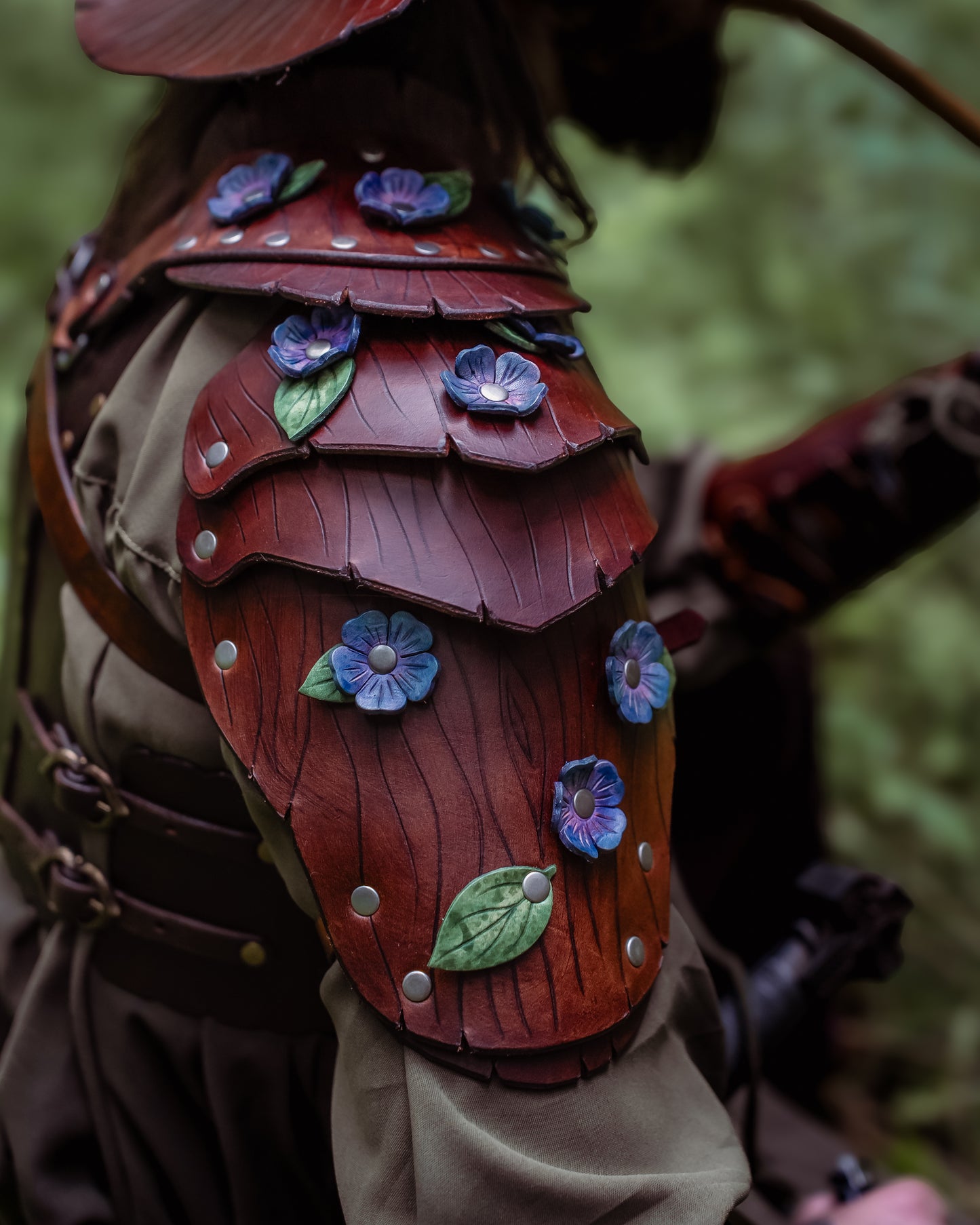 Dryad's Epaulette Shoulder Armor
