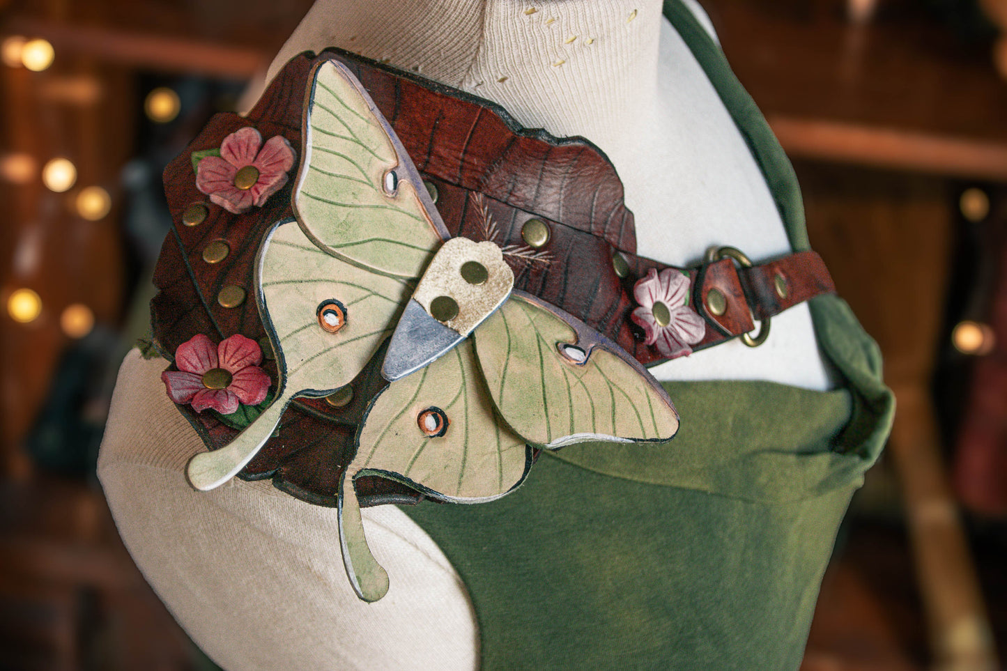 Dryad's Epaulette Shoulder Armor