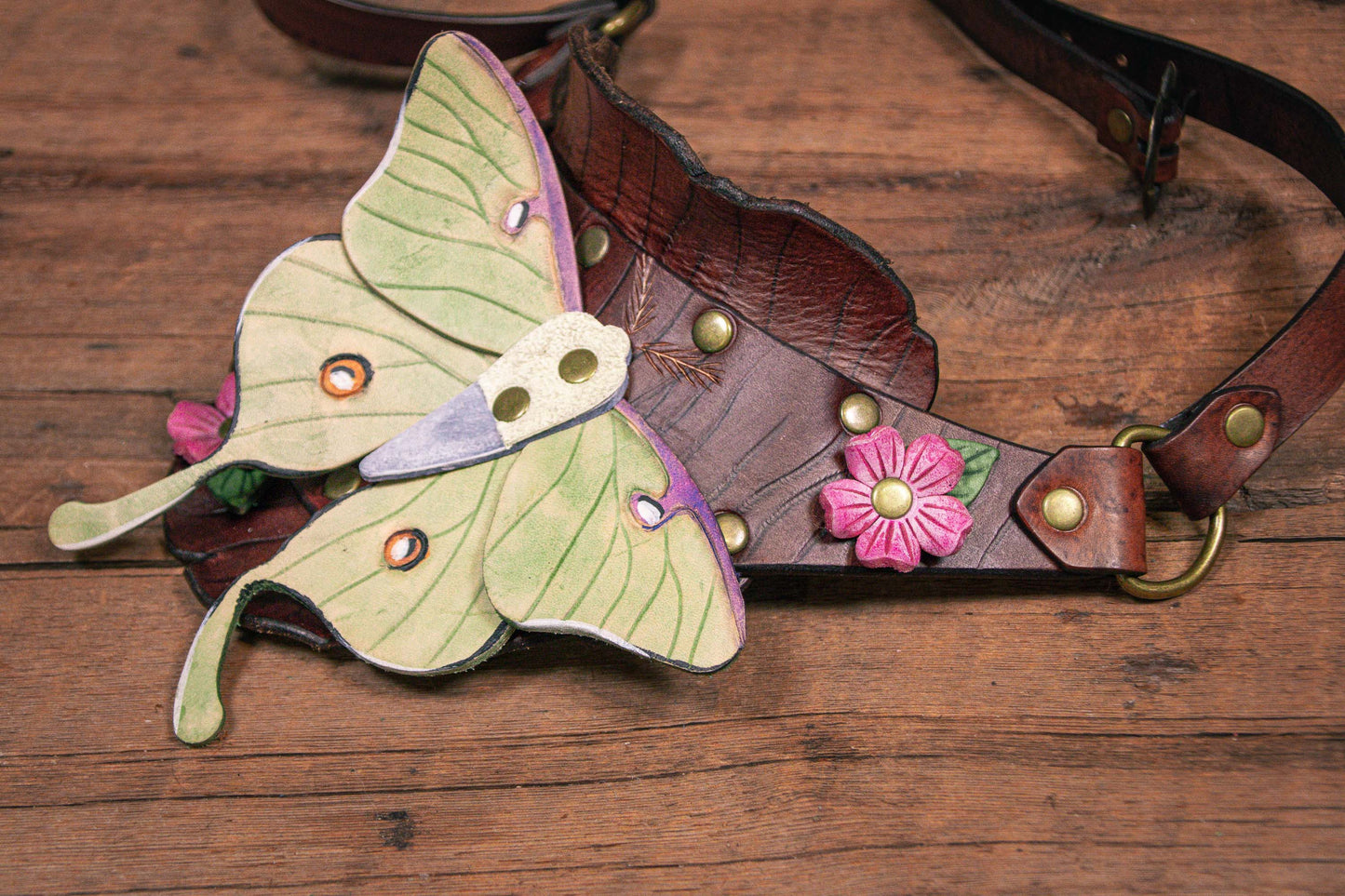 Dryad's Epaulette Shoulder Armor