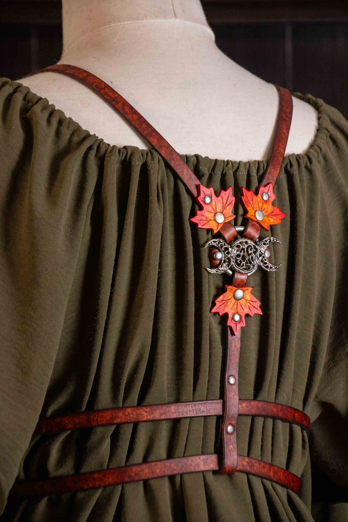 Basic Witch Harness in Maple