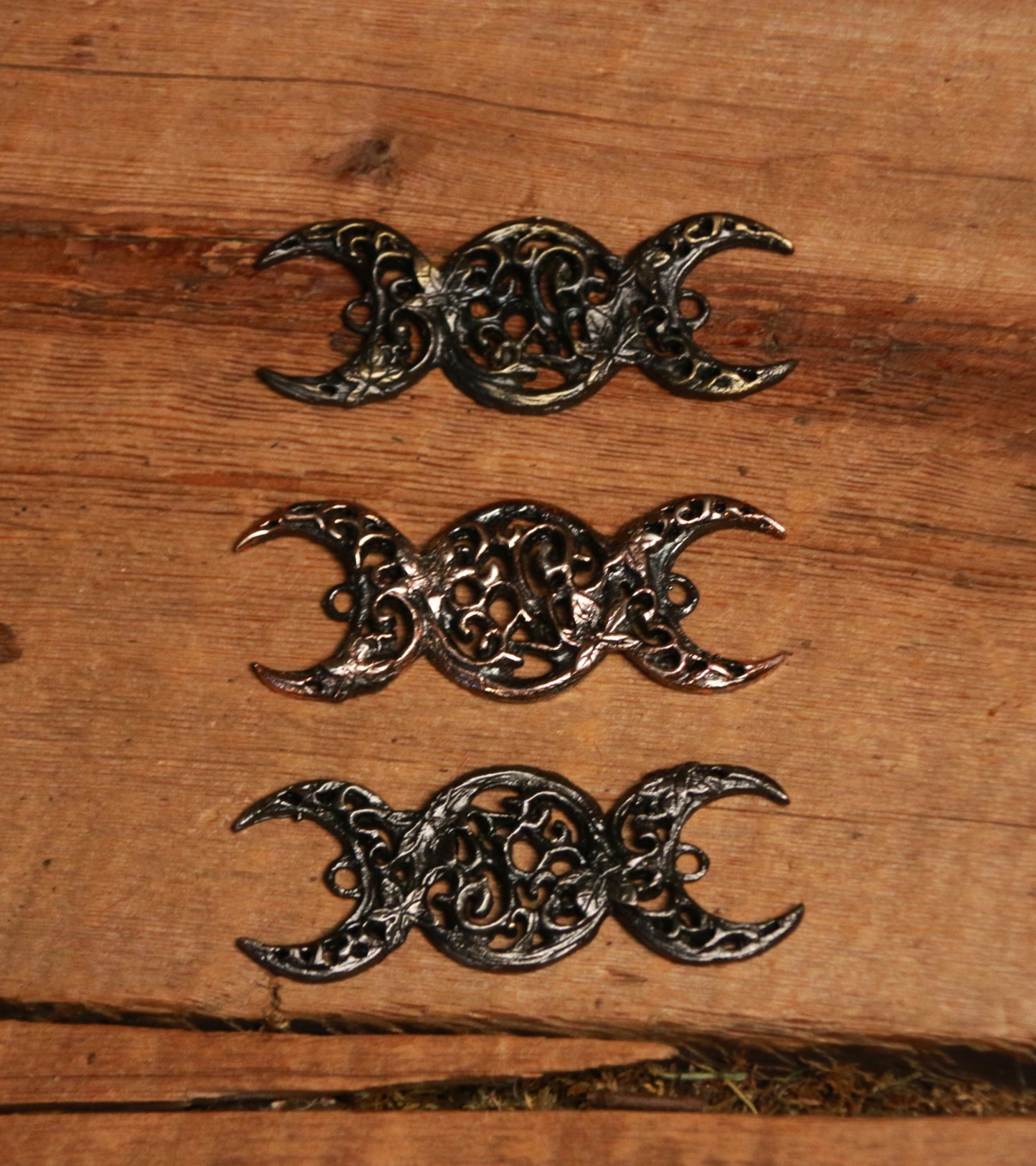 Basic Witch Collar in Ivy