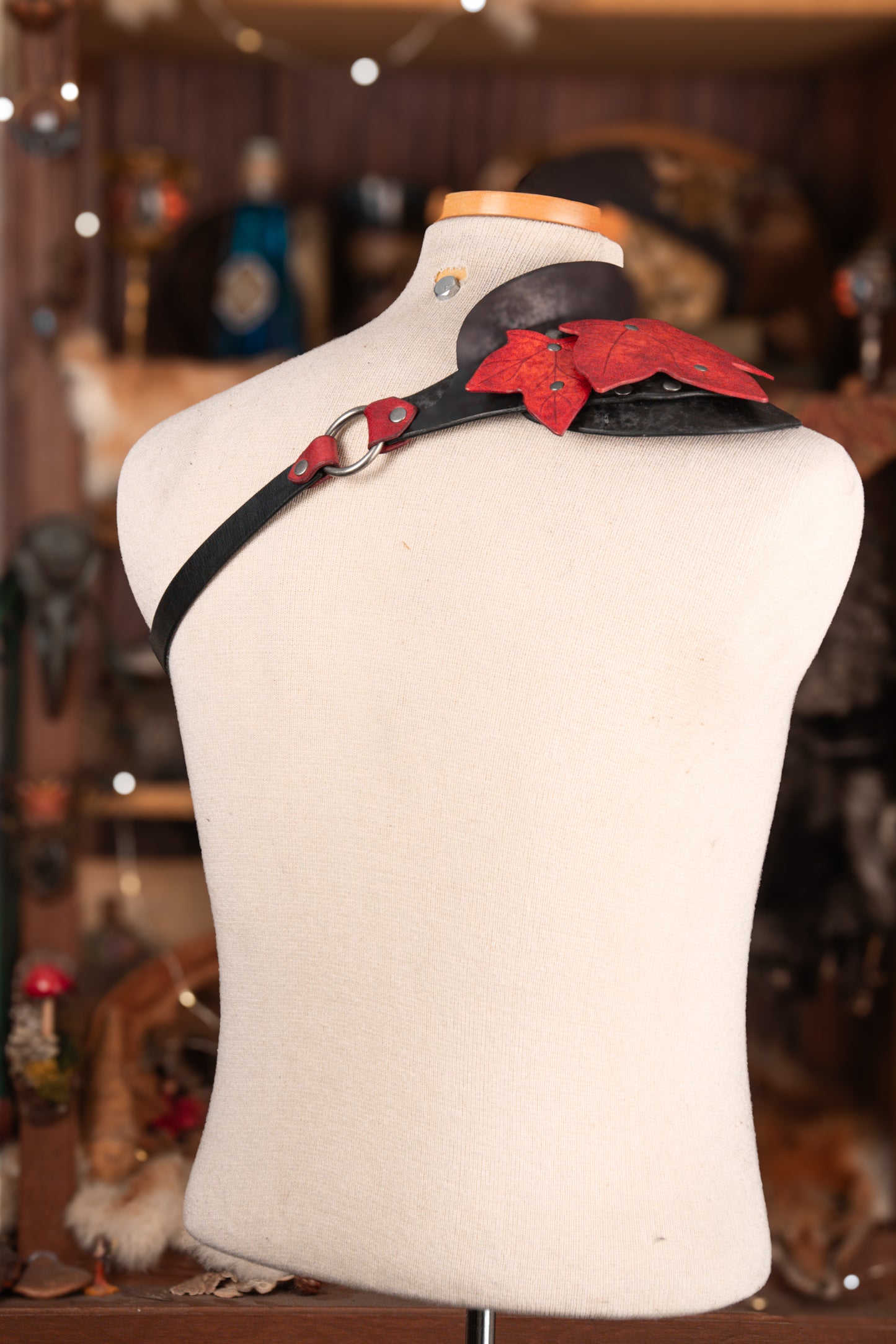 Ivy Leaf Epaulette Shoulder Armor