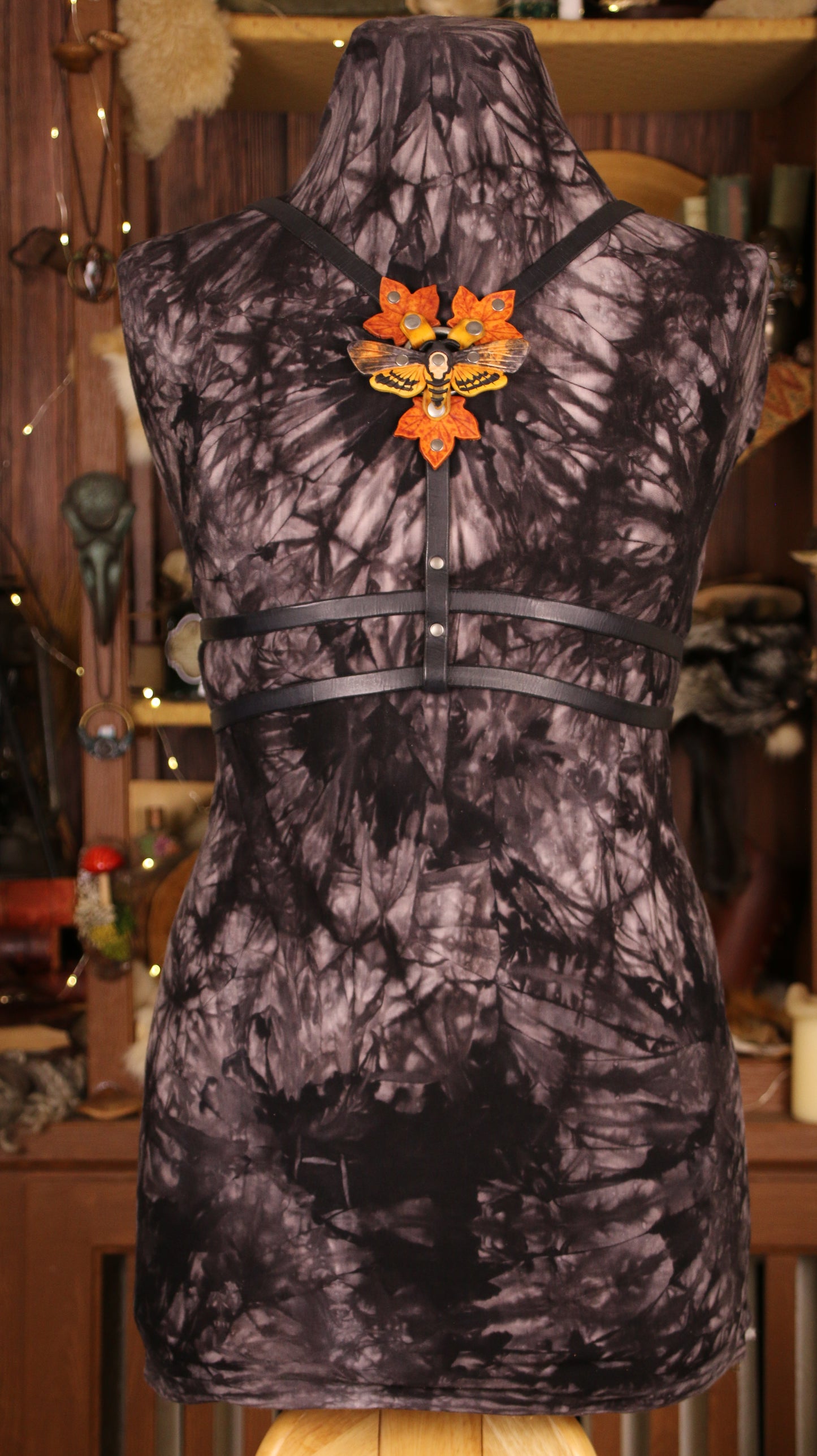 Basic Witch Harness in Ivy