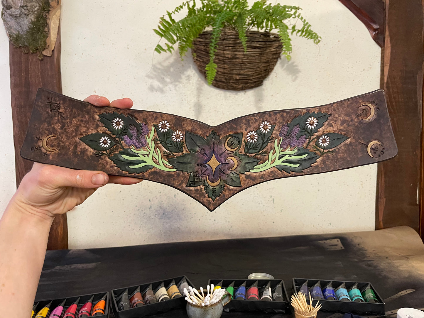 V Cincher Designs for Leather Tooling - Forest Magic