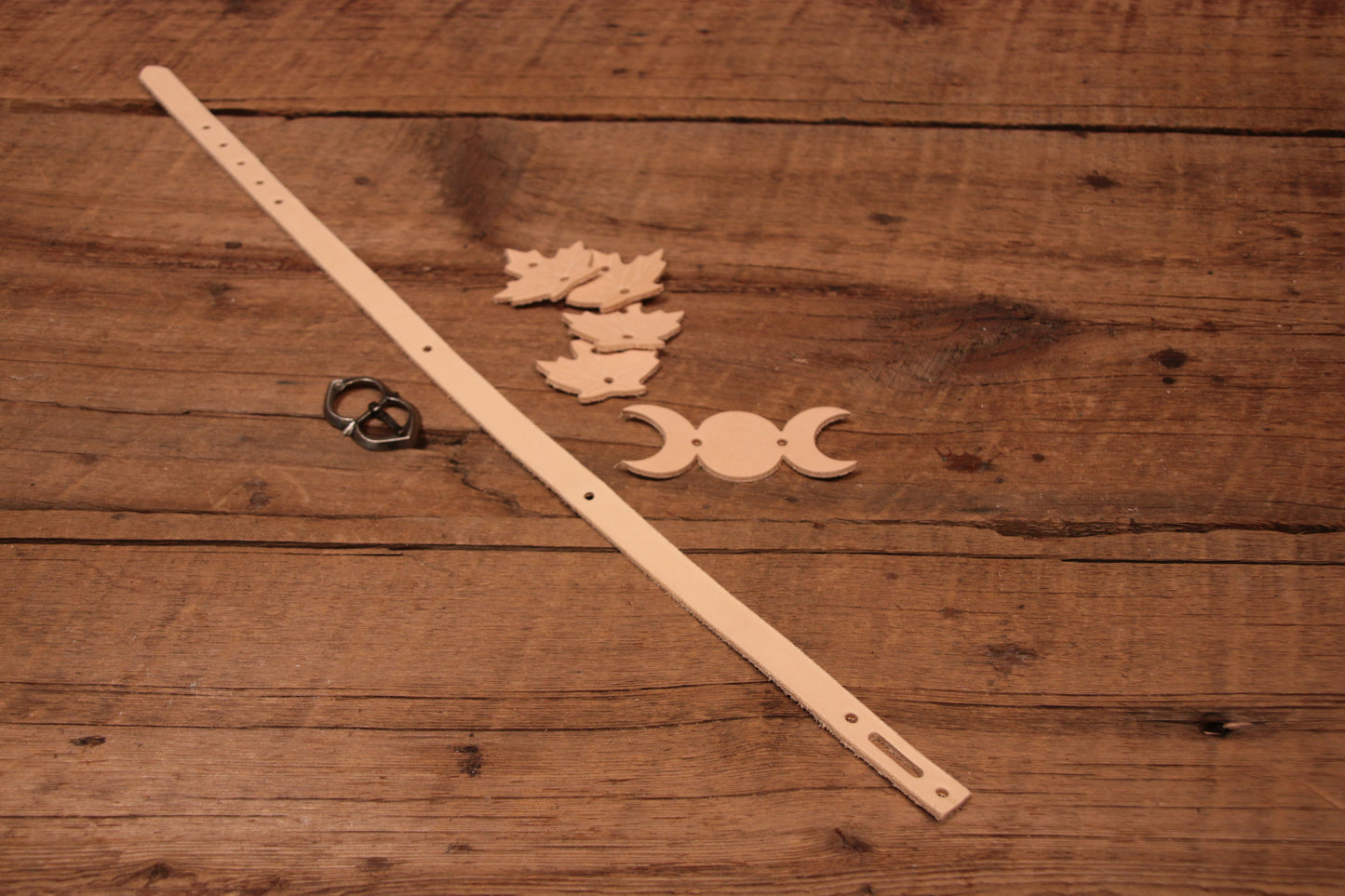 Basic Witch Collar in Maple Kit