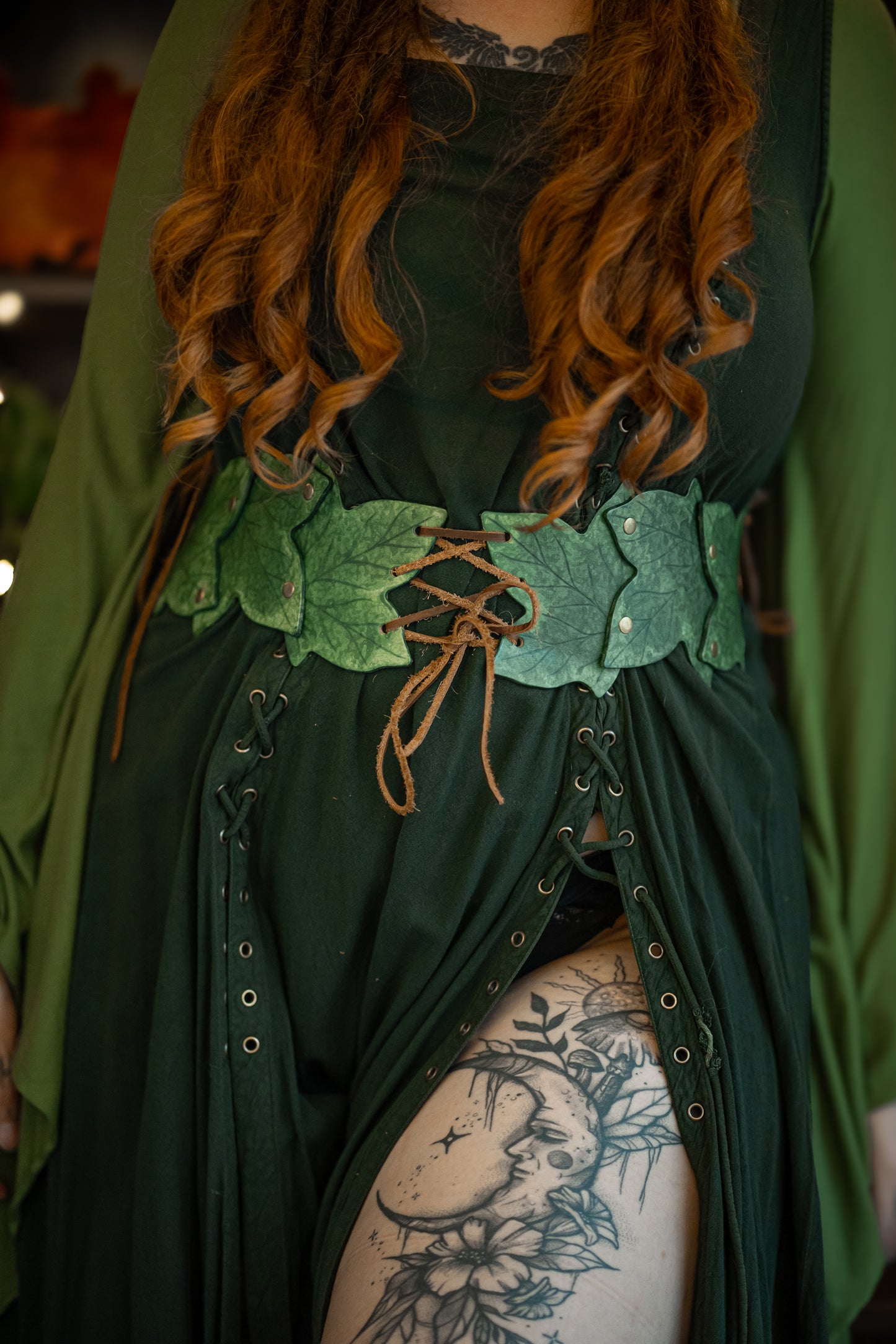 Ivy Leaf Garland Cincher