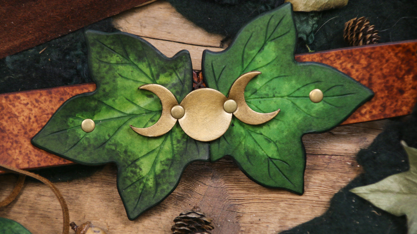 Lunar Leaf Cincher in Ivy