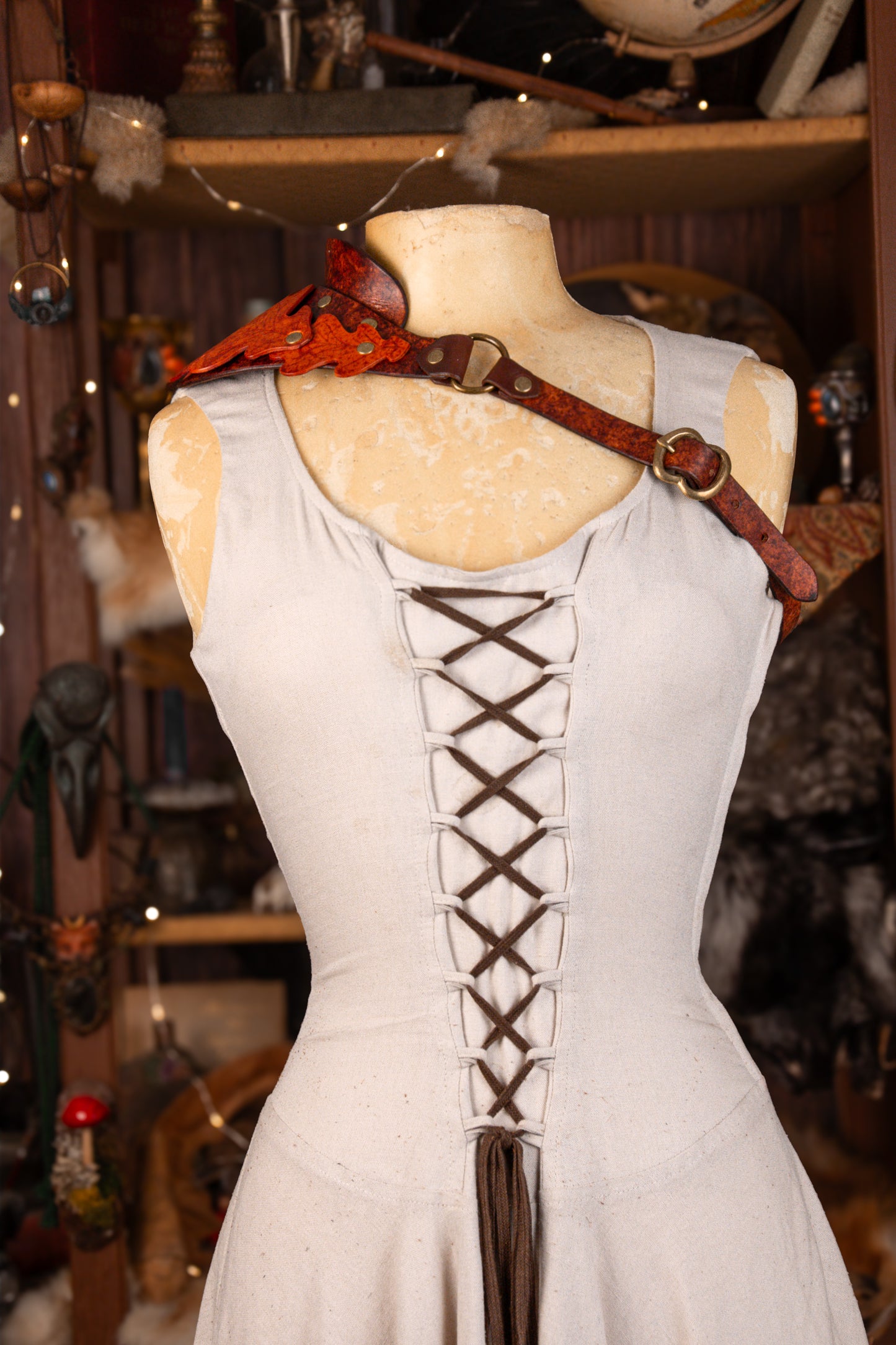 Oak Leaf Epaulette Shoulder Armor