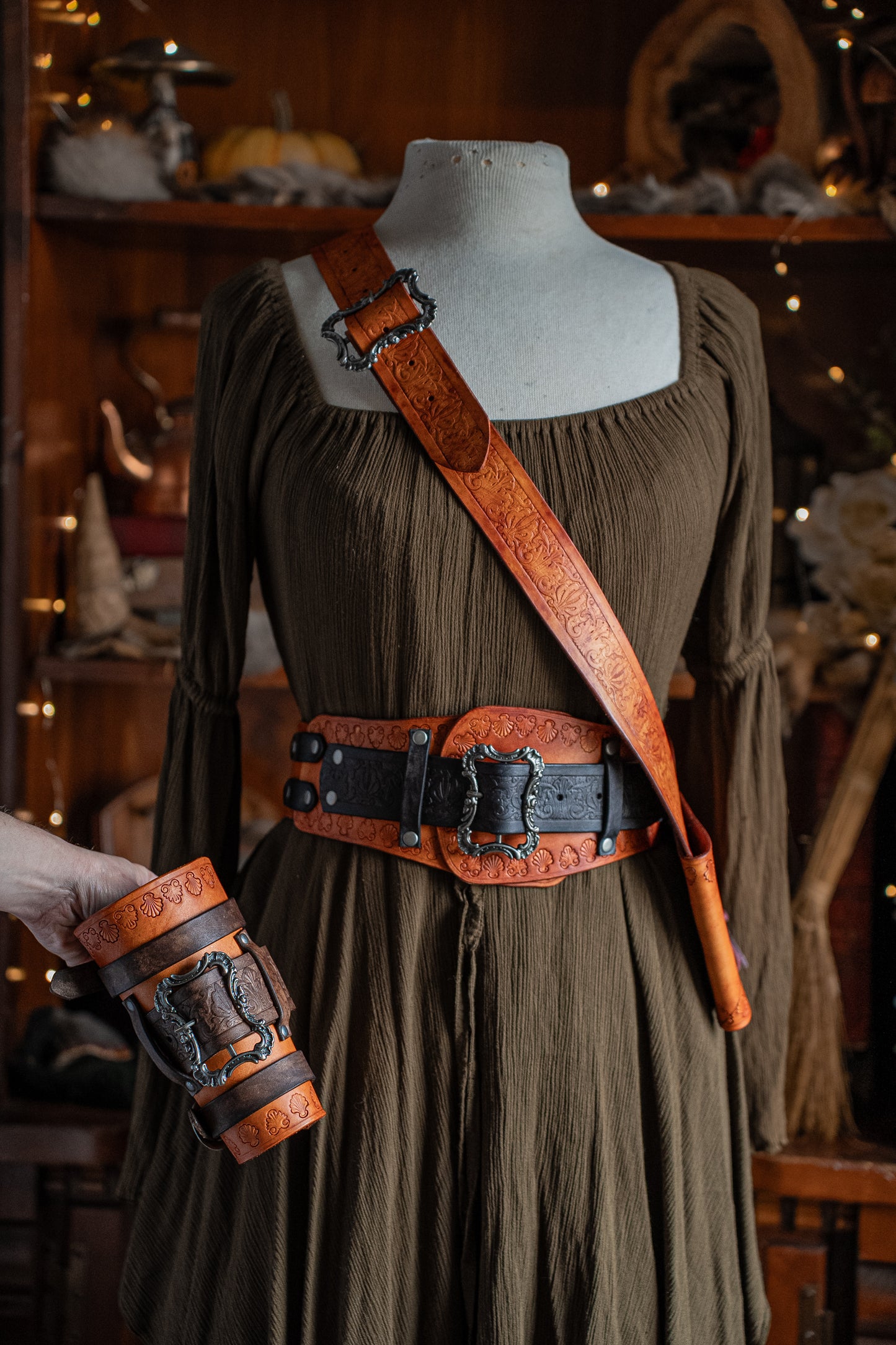 Swashbuckler Cincher