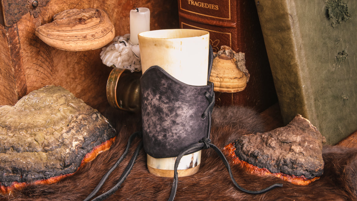 Classic Horn Frog / Holder