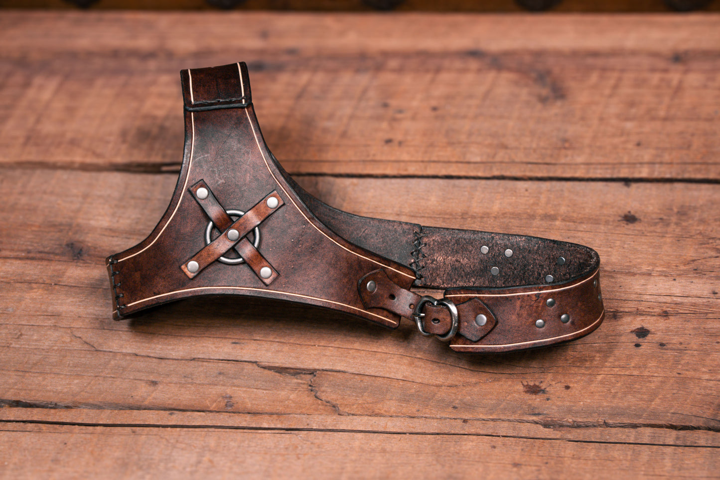 Wild Hunter Single Shoulder Clavicle Armor