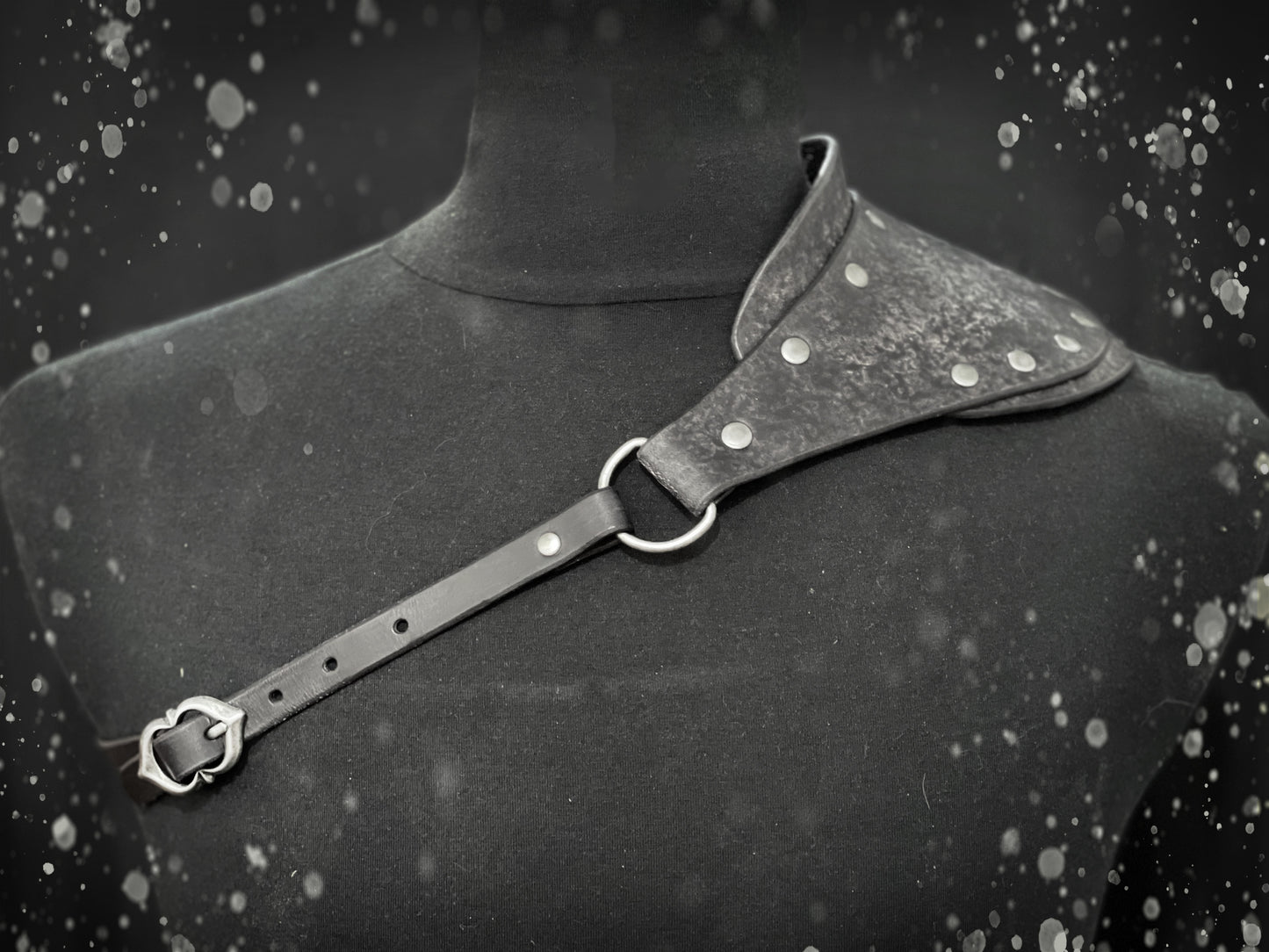 Classic Epaulette Shoulder Armor