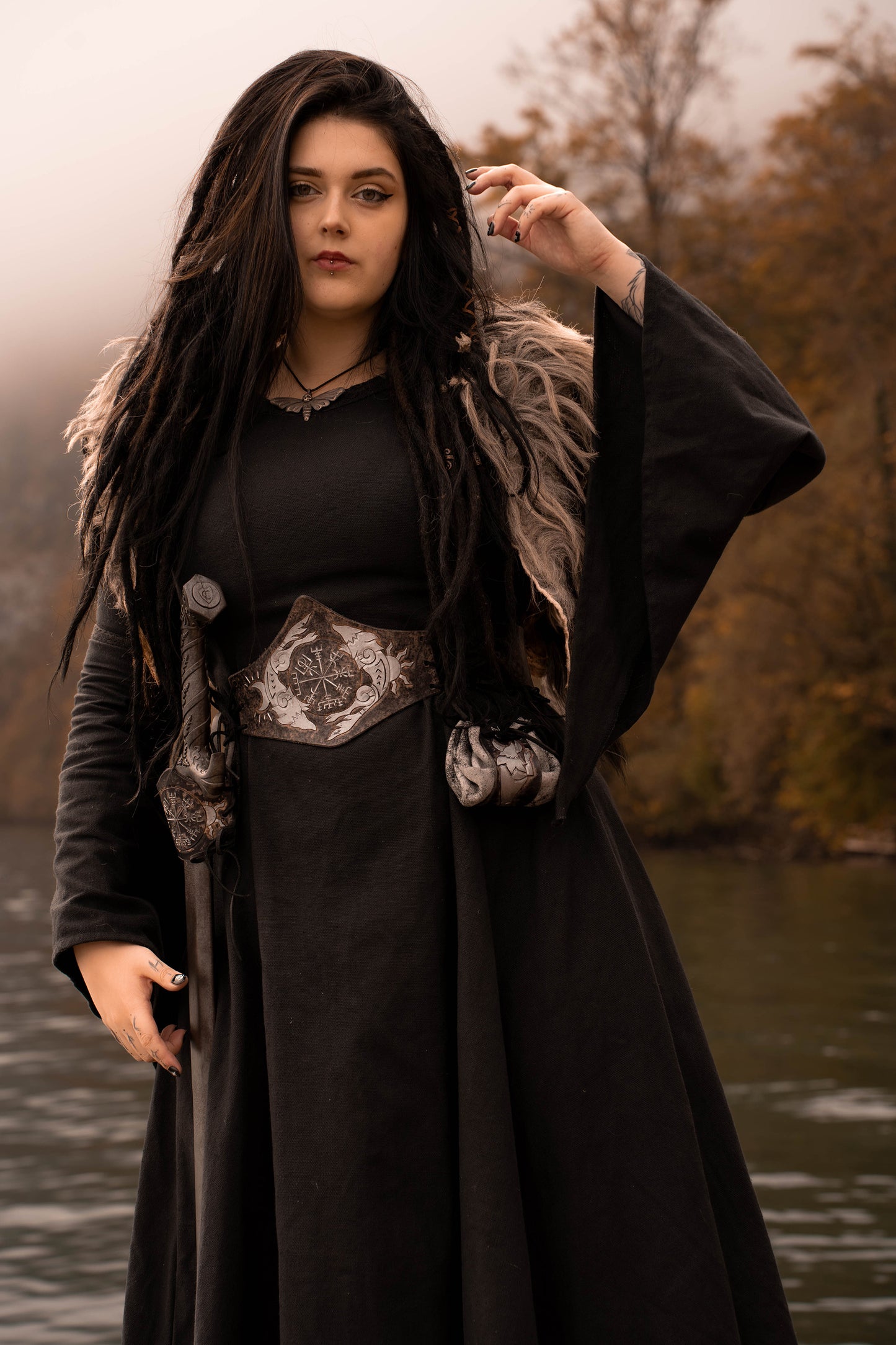 Skoll and Hati Spear Cincher