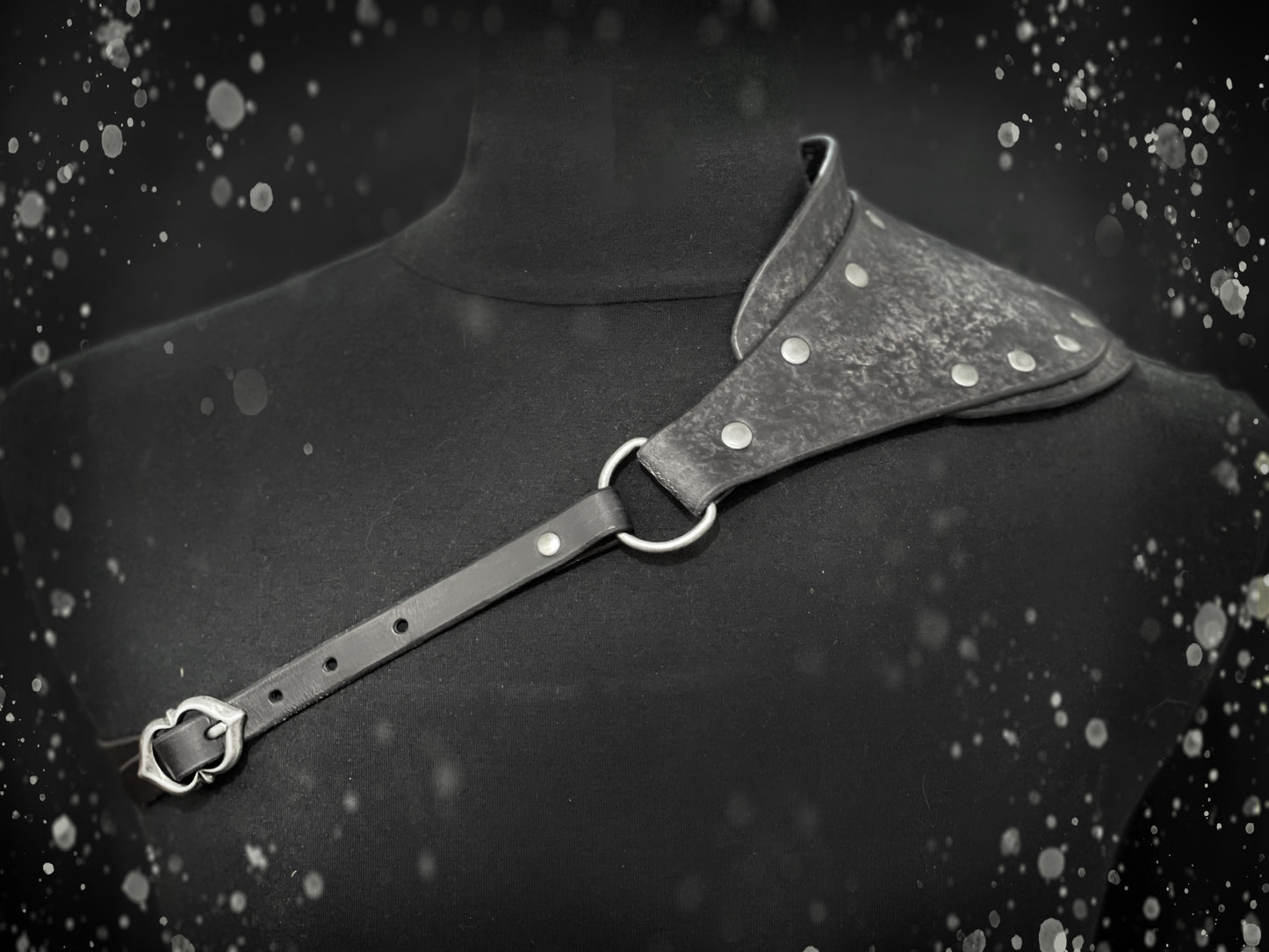 Classic Epaulette Shoulder Armor