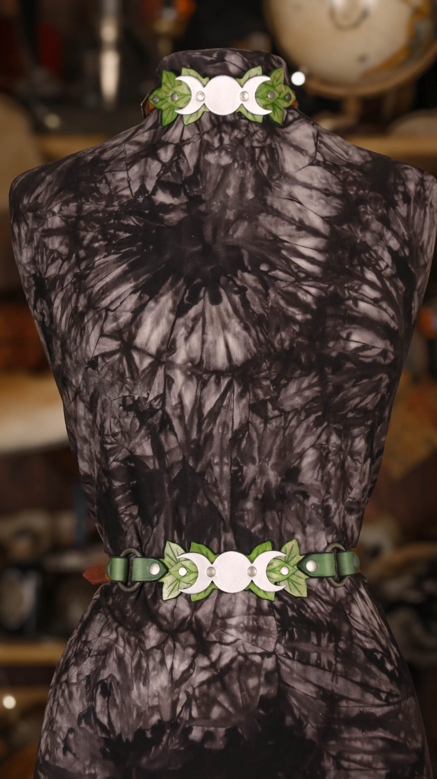 Basic Witch Collar in Ivy Kit