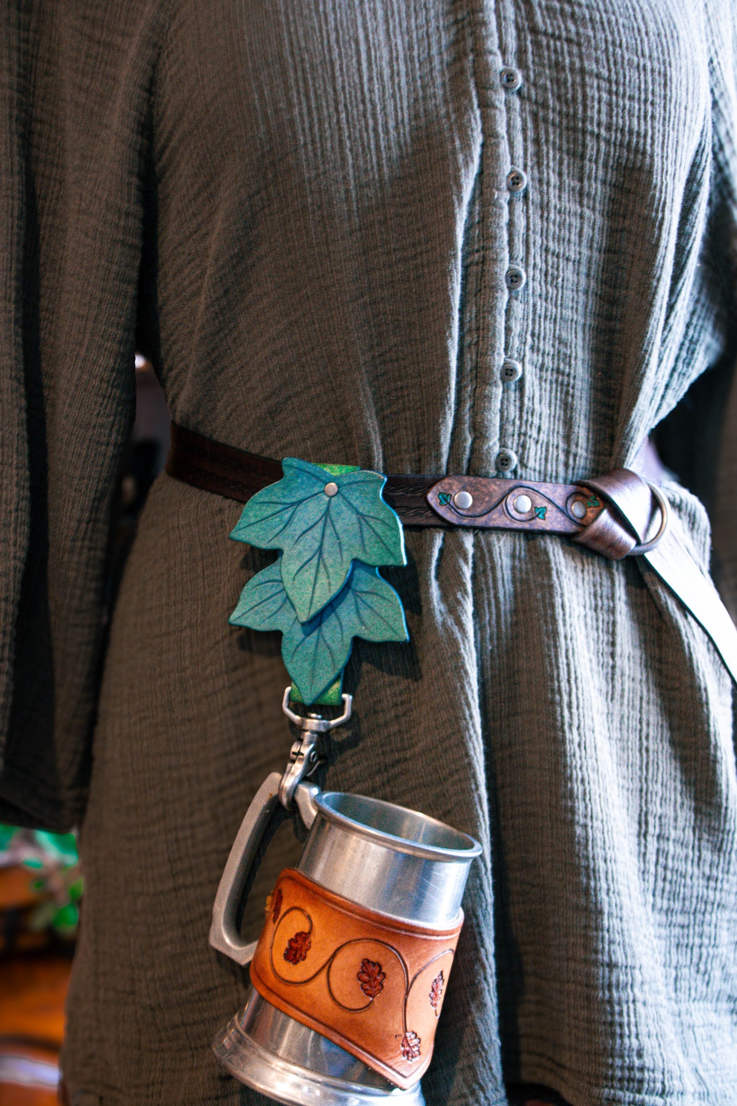 Ivy Leaf Belt Clip