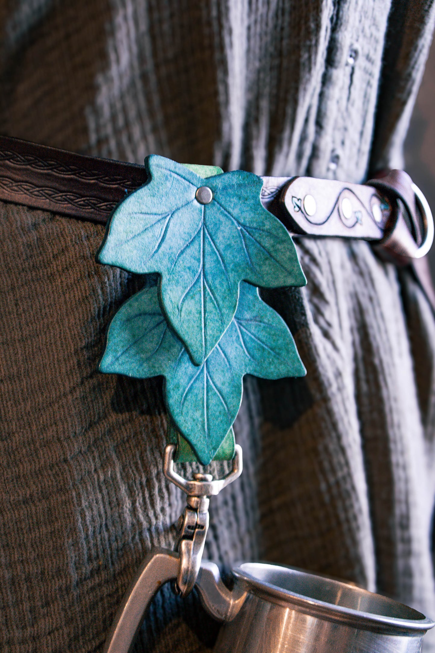 Ivy Leaf Belt Clip