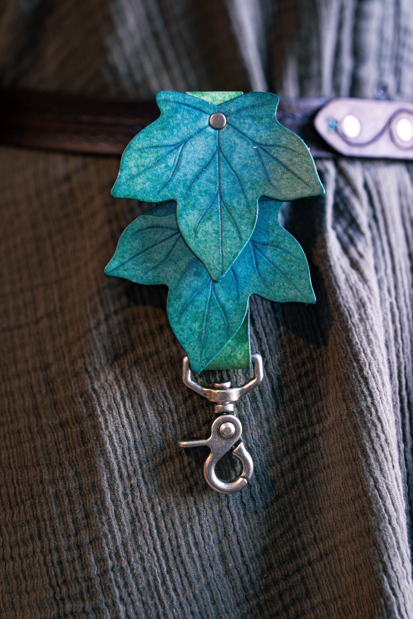 Ivy Leaf Belt Clip