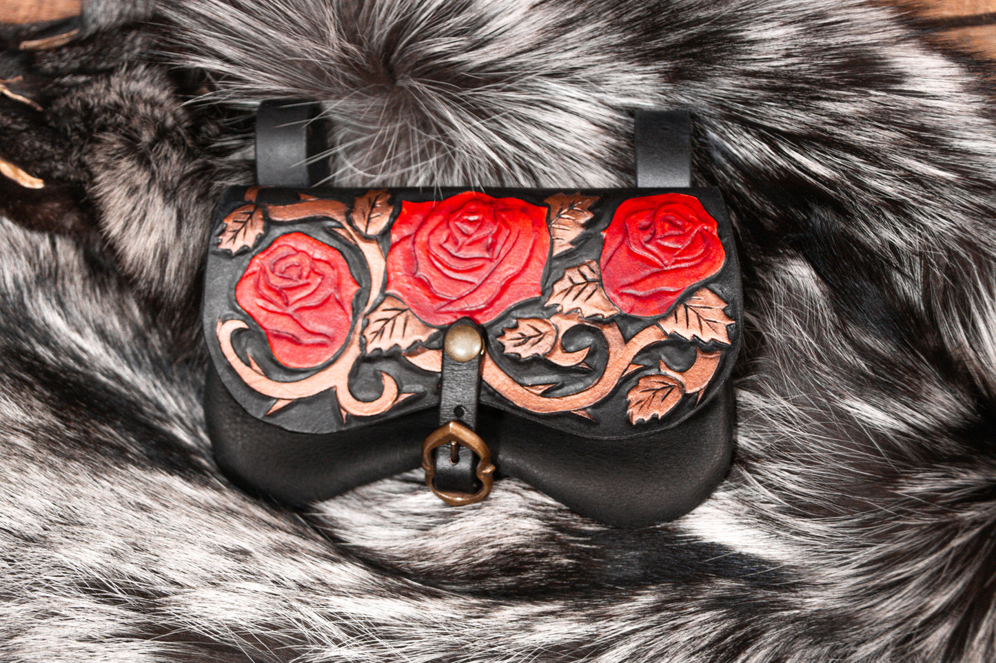 Briar Rose Kidney Belt Pouch