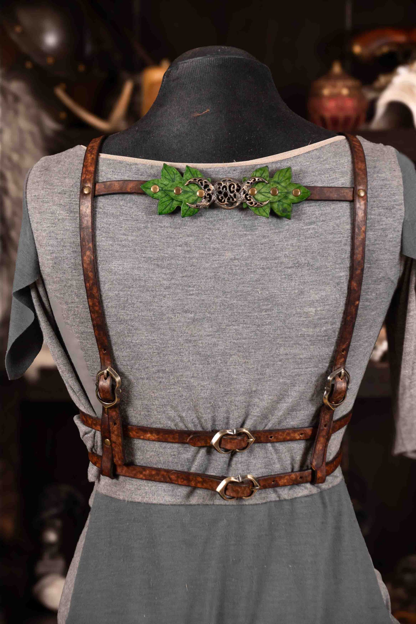 Basic Witch Harness in Ivy