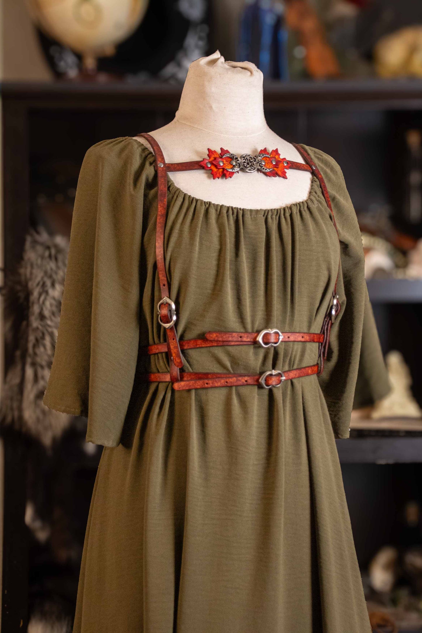 Basic Witch Harness in Maple