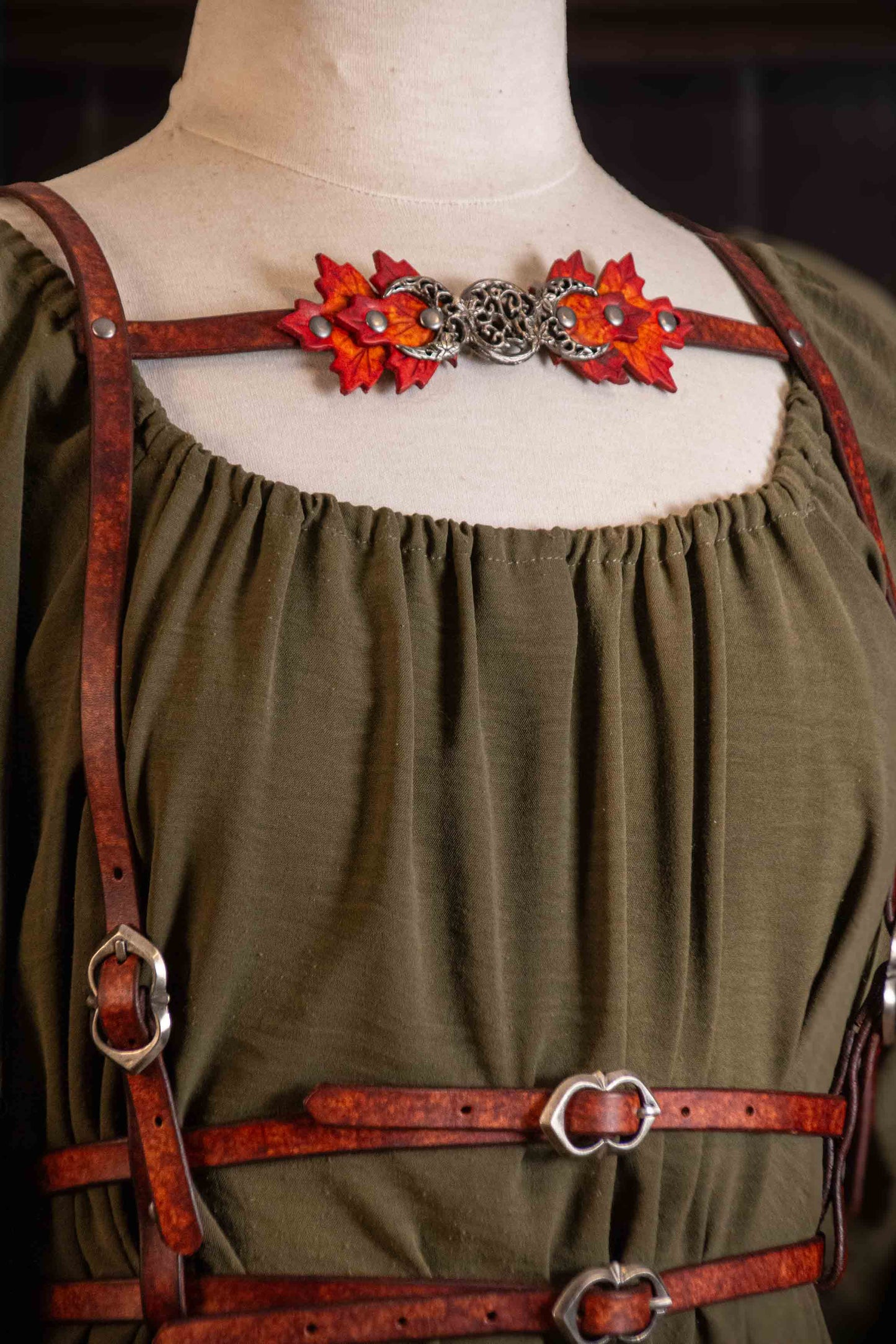 Basic Witch Harness in Maple