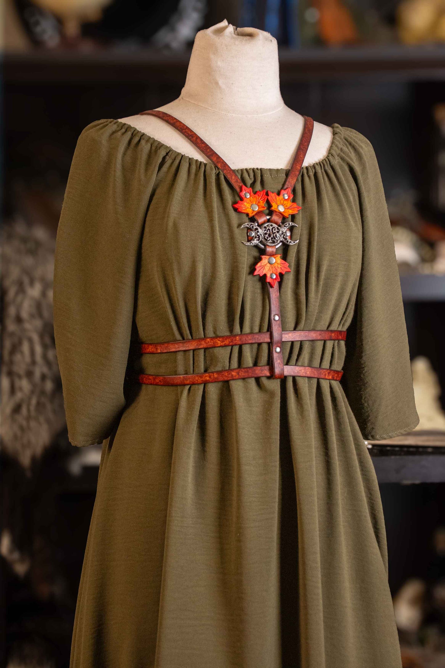 Basic Witch Harness in Maple