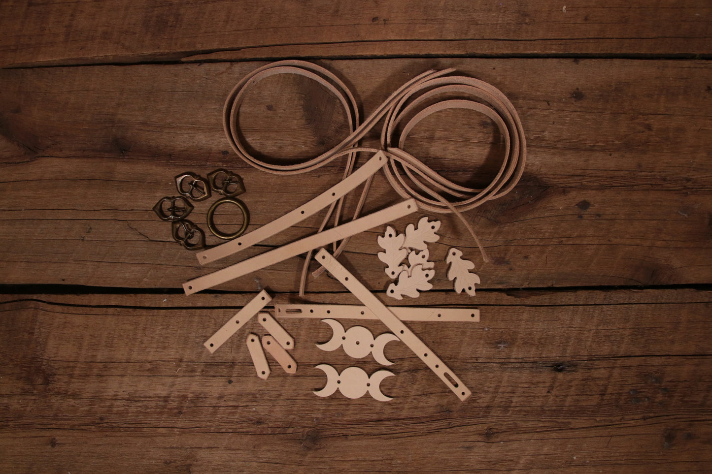 Basic Witch Harness in Oak Kit