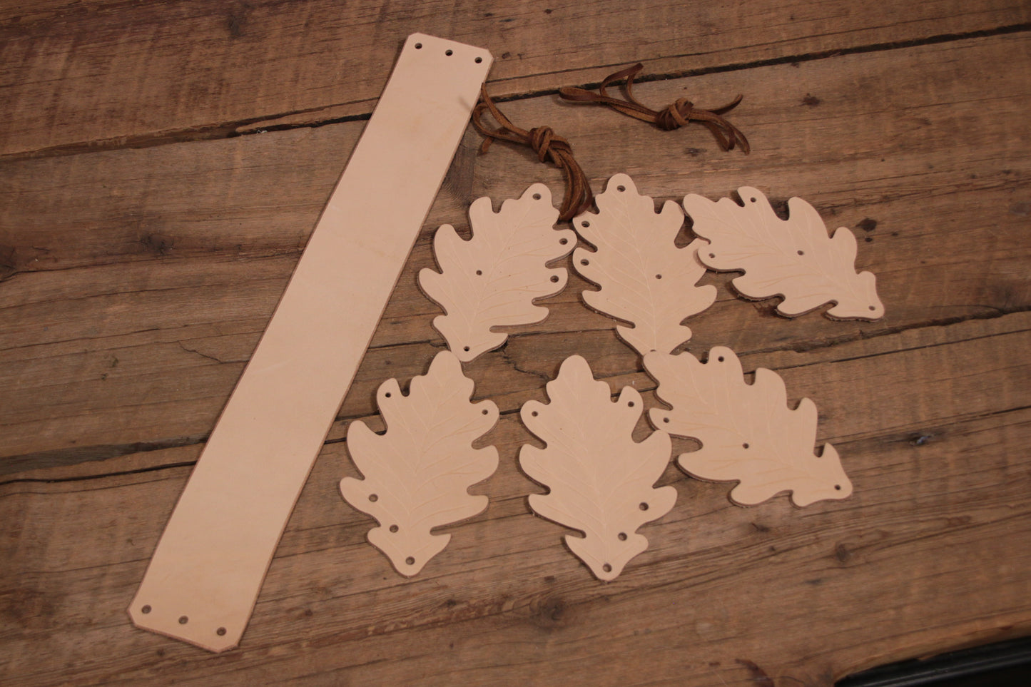 Oak Leaf Garland Cincher Kit