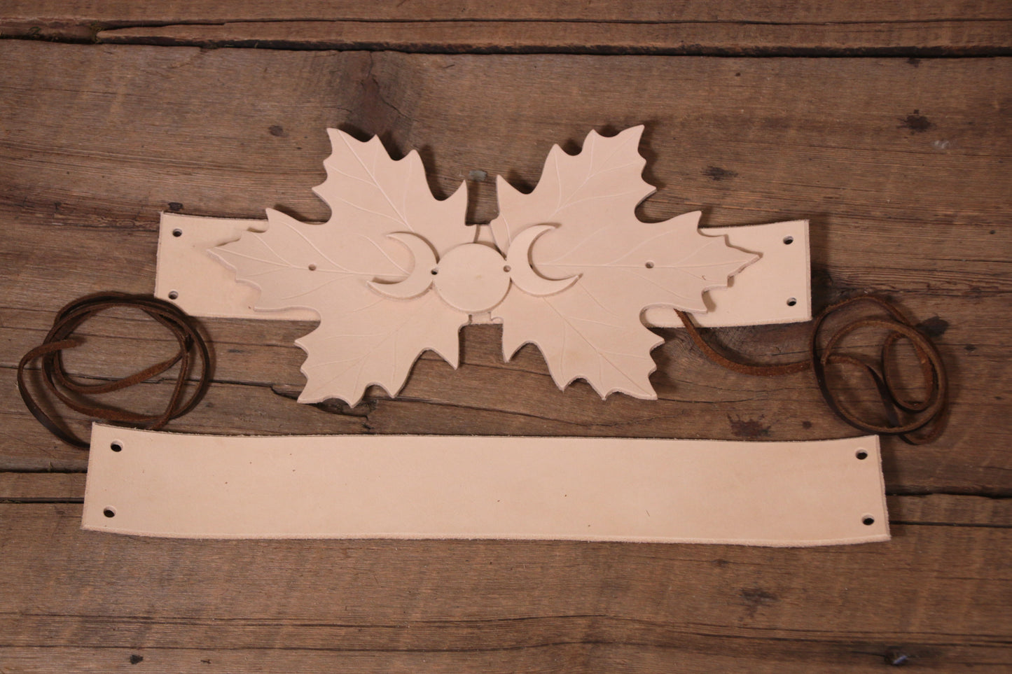 Lunar Leaf Cincher in Maple Kit
