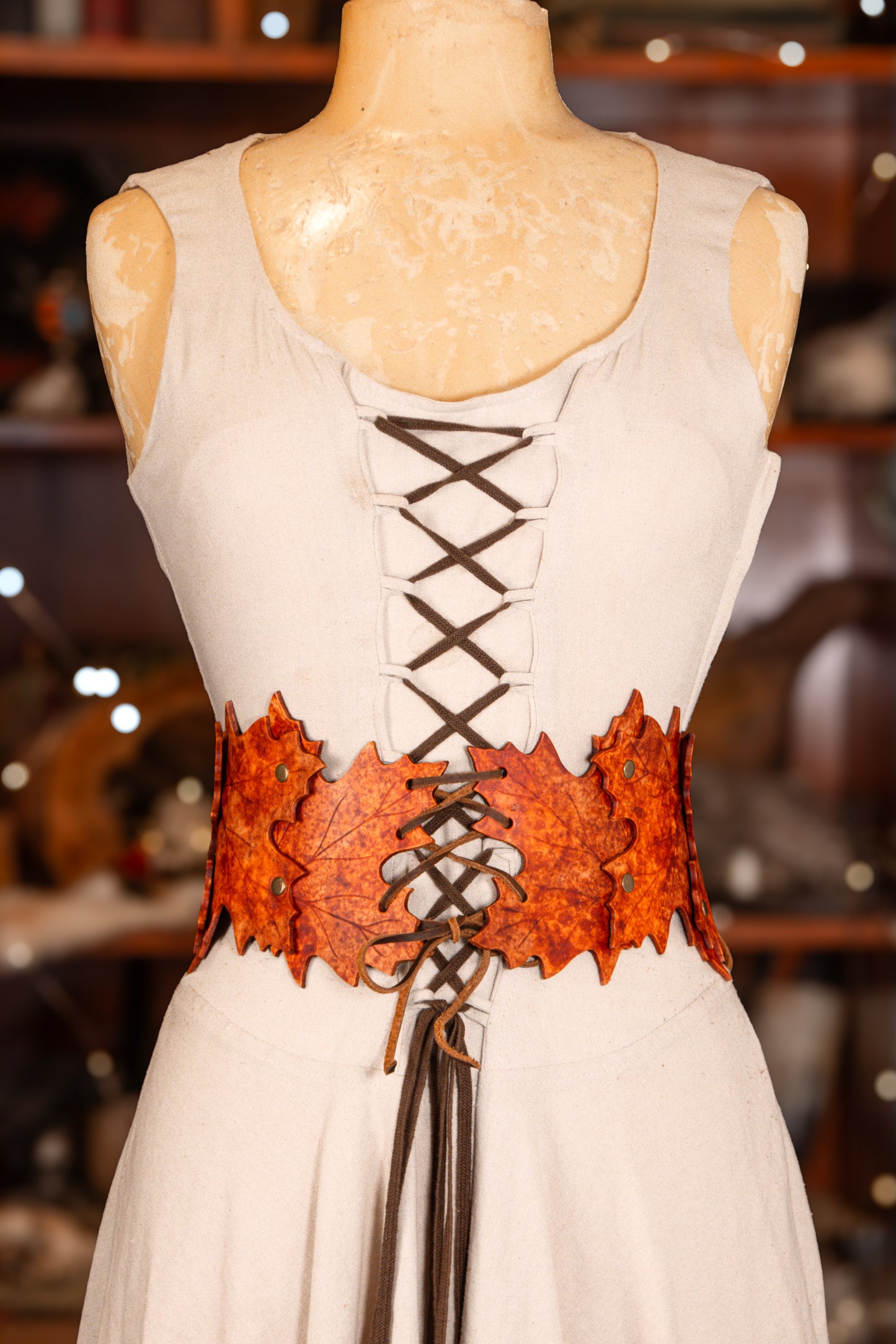 Maple Leaf Garland Cincher