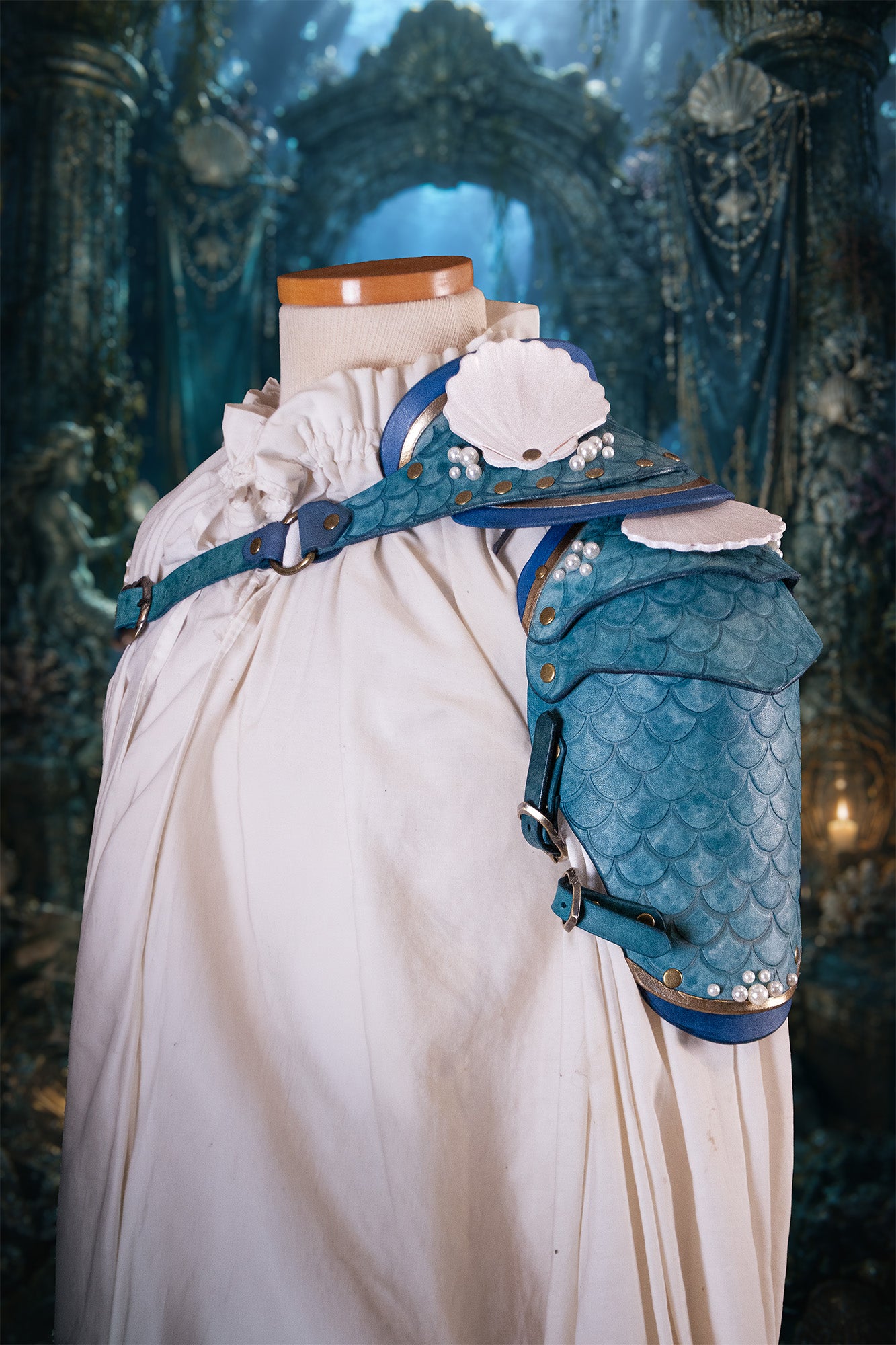 Siren Shell Spaulders / Pauldrons