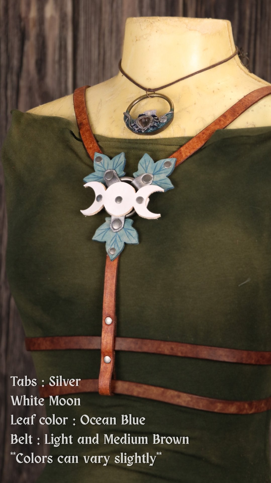 Basic Witch Harness in Ivy