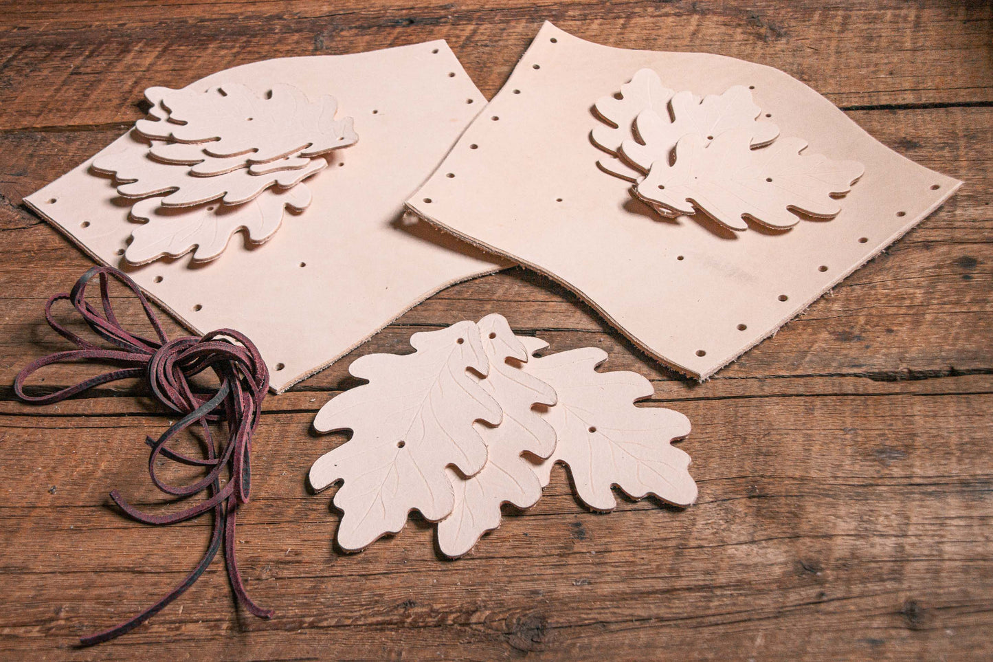 Oak Leaf Bracers Kit