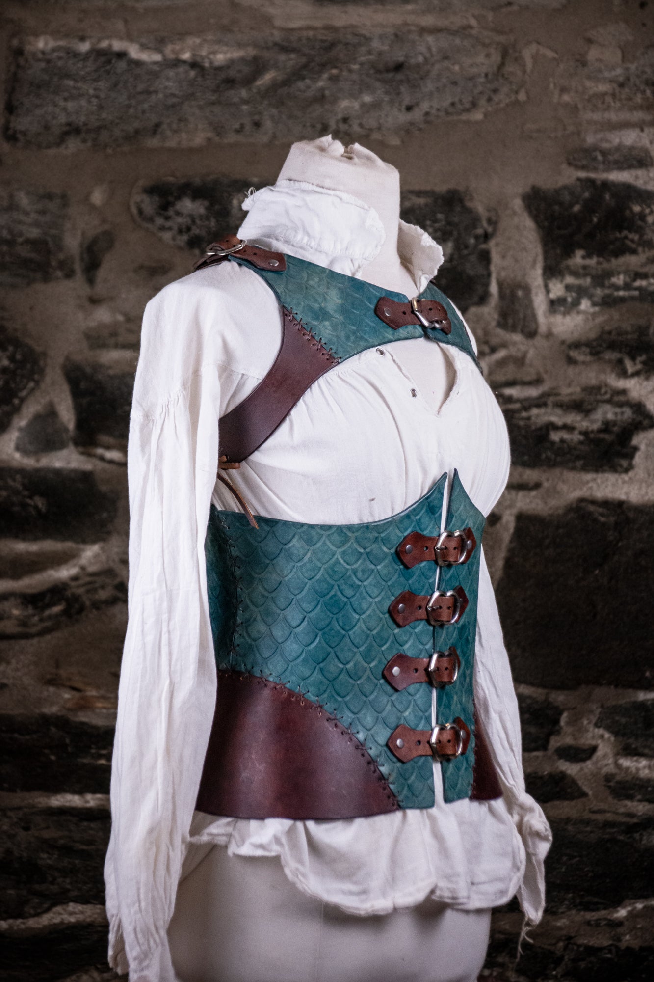 Dragon Sidewinder Clavicle Vest