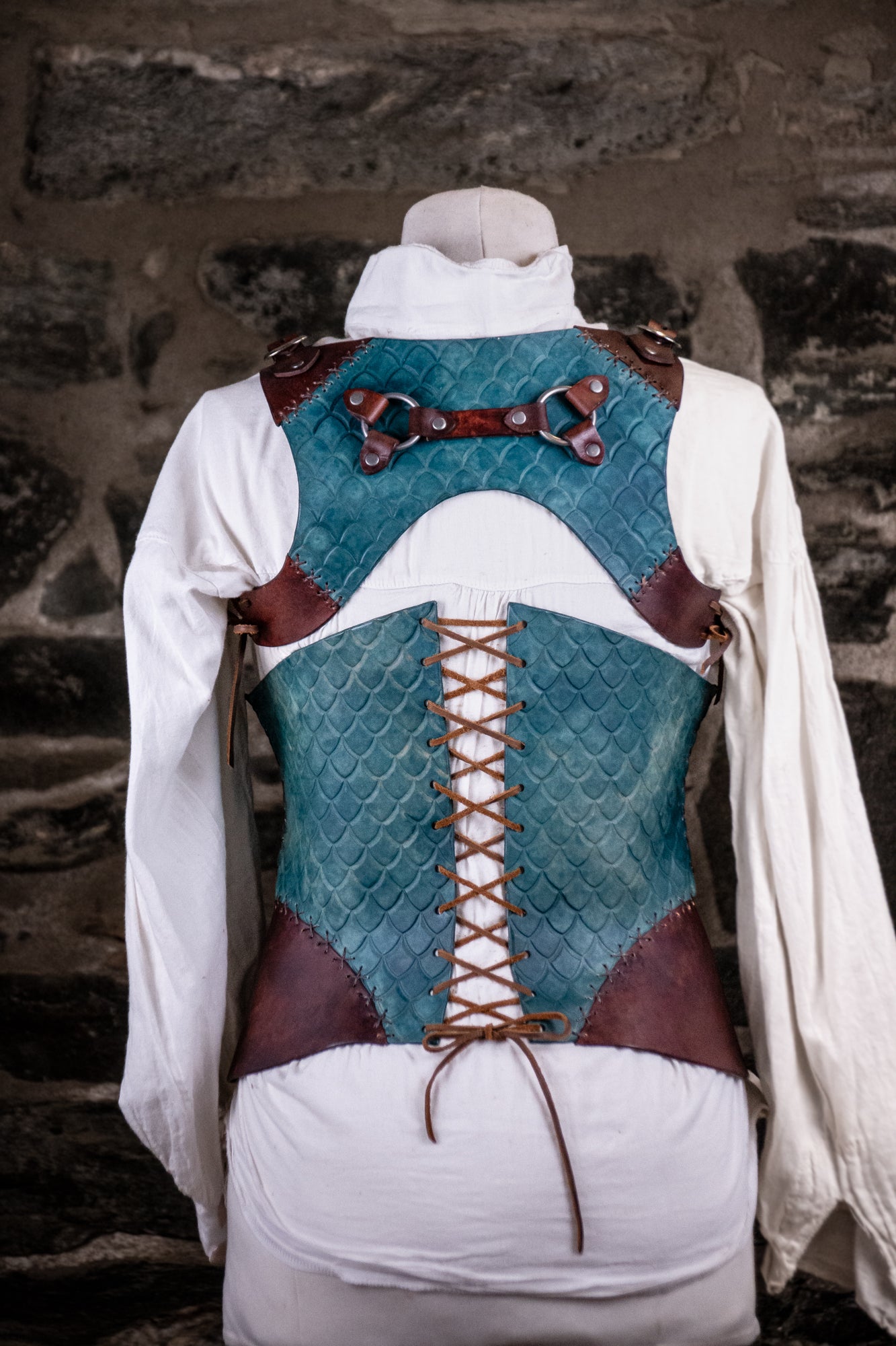 Dragon Sidewinder Clavicle Vest