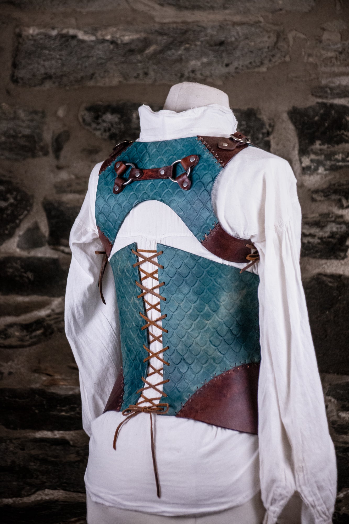 Dragon Sidewinder Clavicle Vest