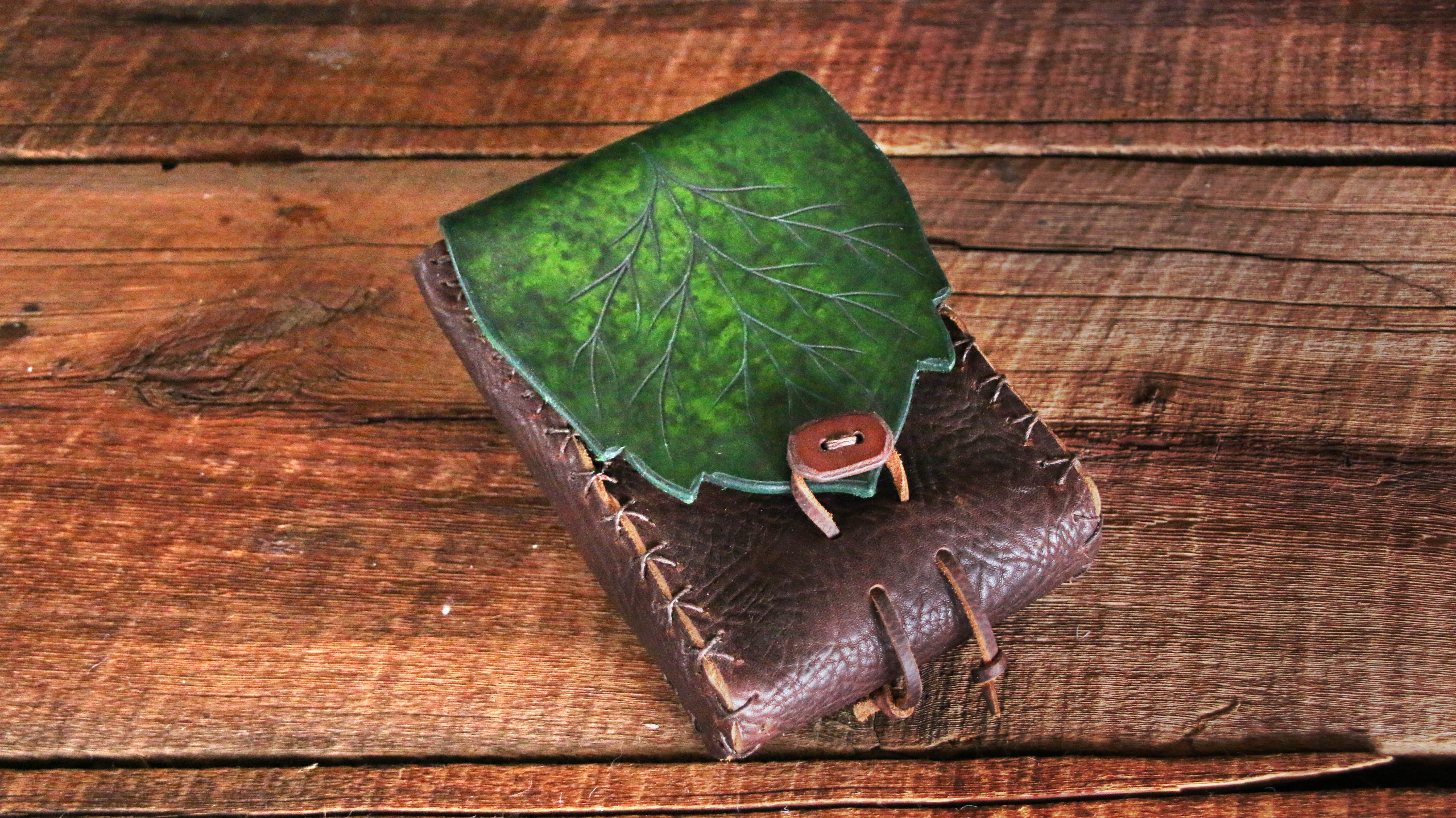 Leaf Belt Pouch buying